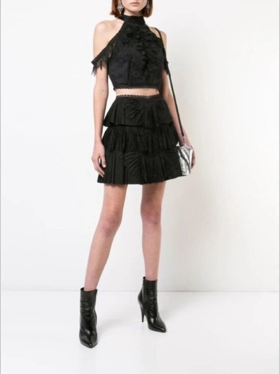 Alice + Olivia Dresses & Skirts - Alice + Olivia Iggy Pleated Lace Mini Skirt